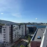 68 M2, 2 Soverom Og Sovealkove, Takterasse Apartmán Bergen